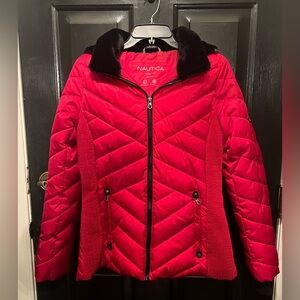 SOLD Women’s Nautica Stretch Puffer Jacket Size S